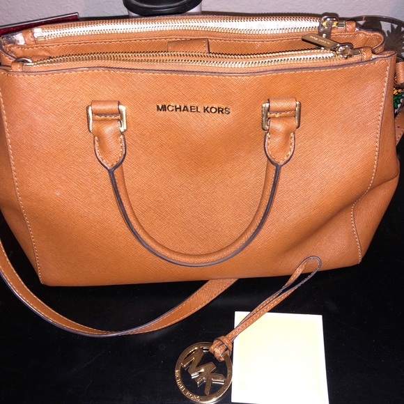 Michael Kors Handbags - Authentic Michael Kors Sutton bag